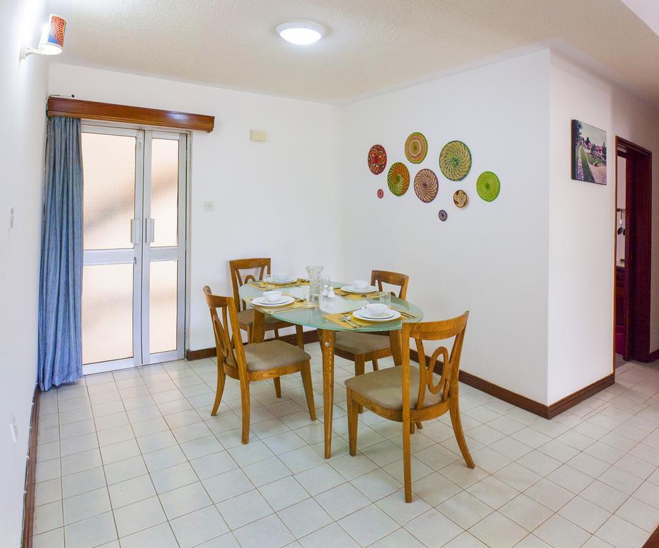 Golf Course Apartments Кампала Екстериор снимка