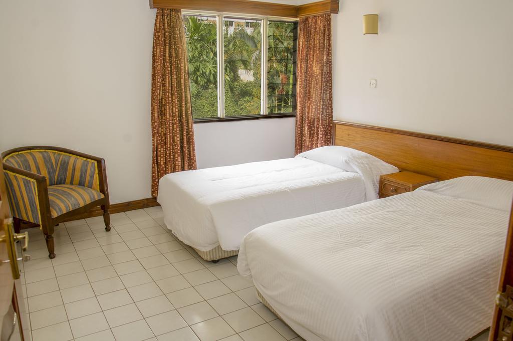 Golf Course Apartments Кампала Екстериор снимка