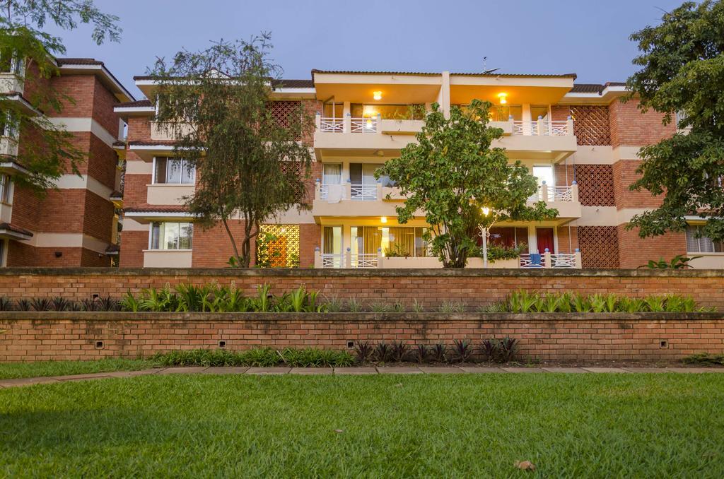 Golf Course Apartments Кампала Екстериор снимка