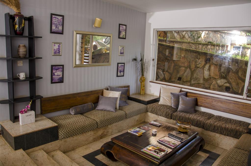 Golf Course Apartments Кампала Екстериор снимка