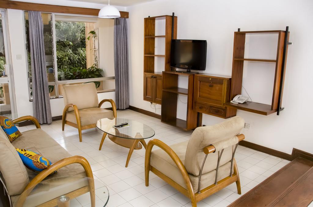 Golf Course Apartments Кампала Екстериор снимка